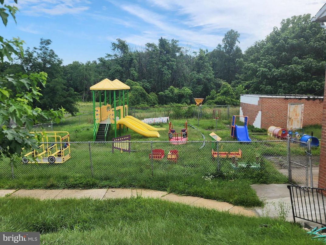 Backyard, Exterior, Playground
