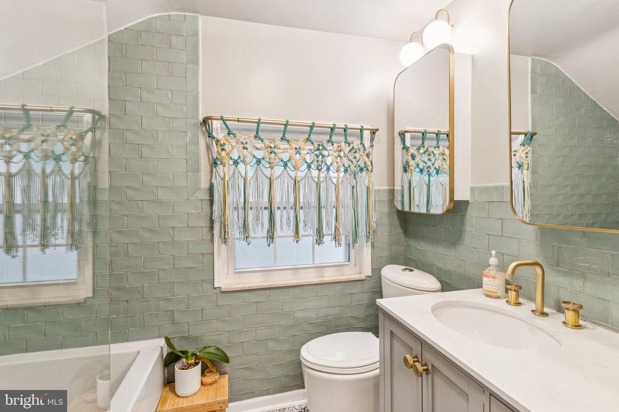 Bathroom, Interior