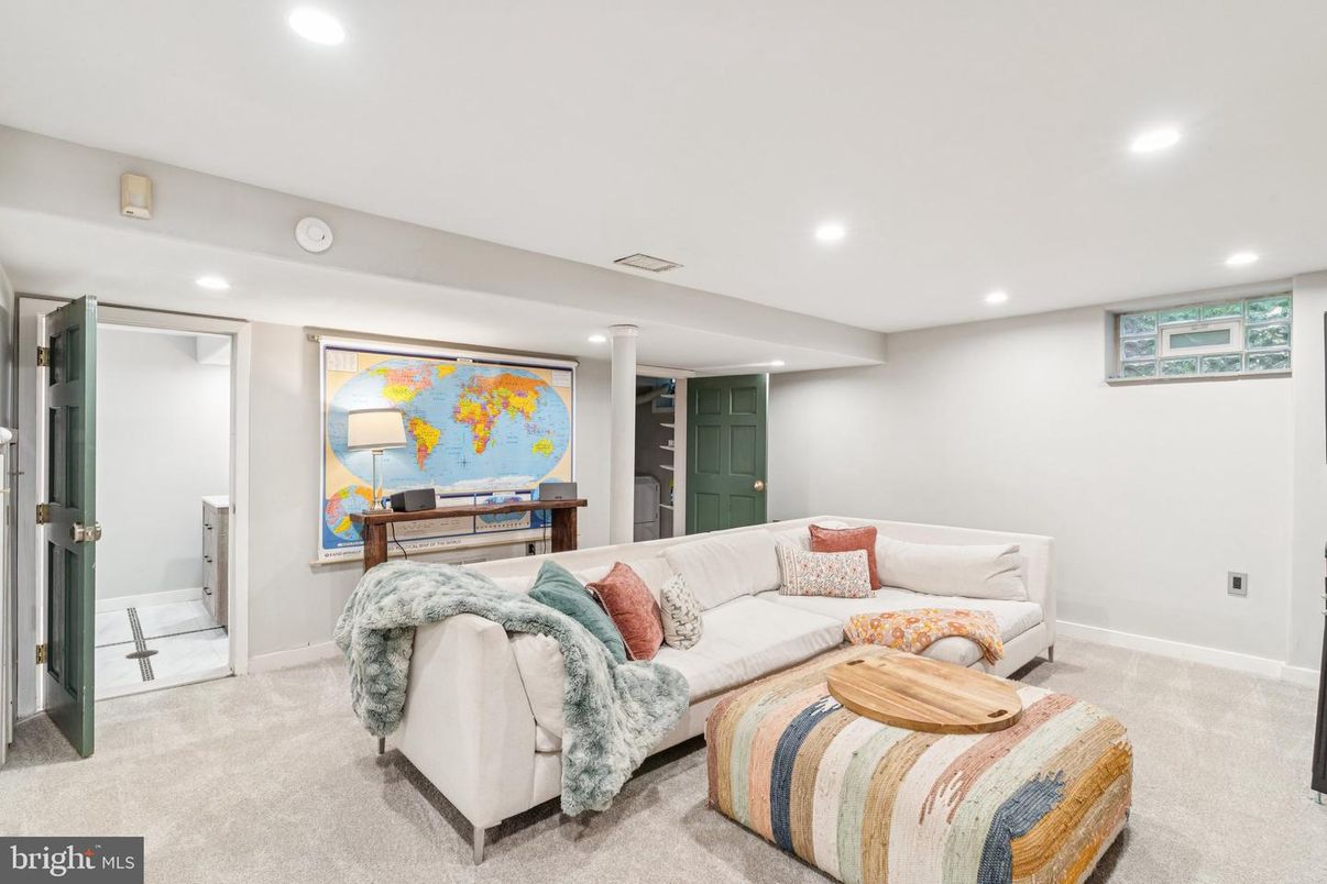 Interior, Living room, Recessed Lighting