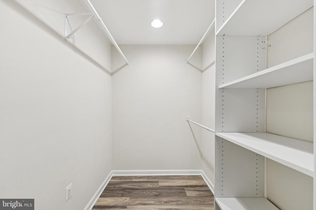 Interior, Recessed Lighting, Walk-in Closets, Wood Texture Flooring