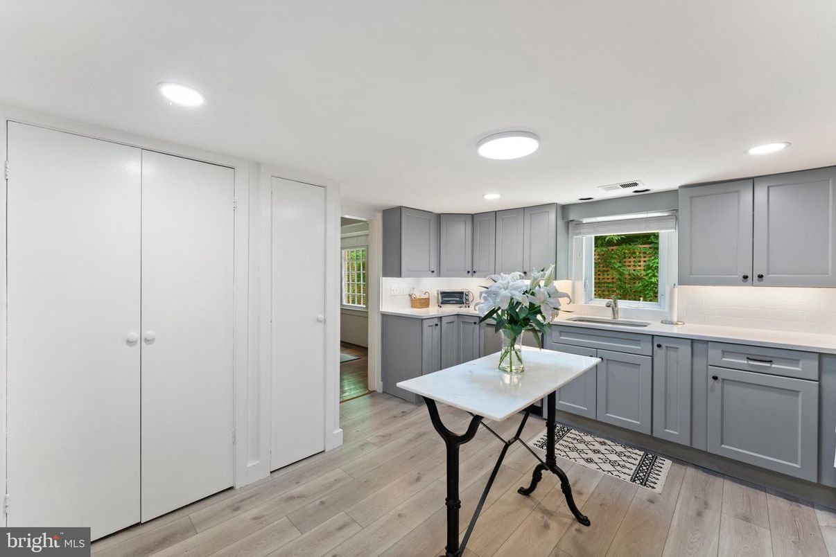 Interior, Kitchen, Recessed Lighting, Wood Texture Flooring