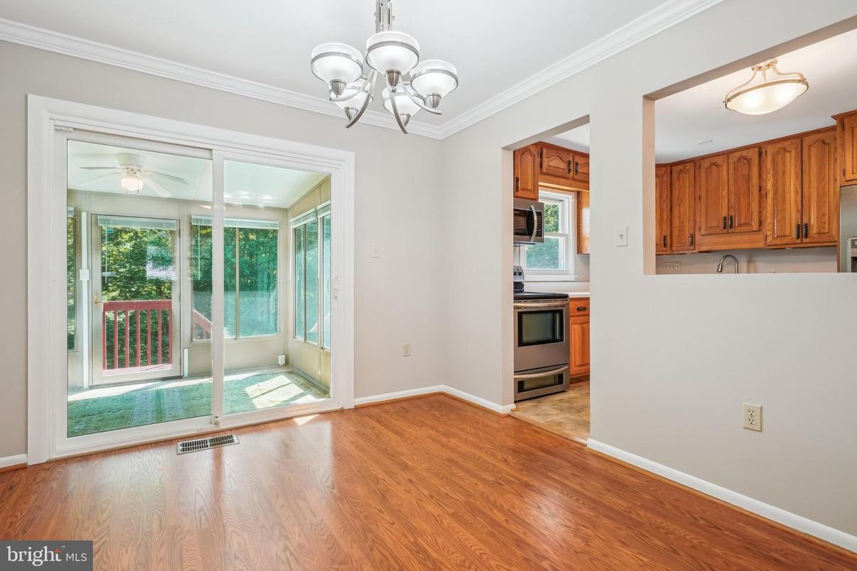 Chandelier, Empty room, Interior, Kitchen, Wood Texture Flooring