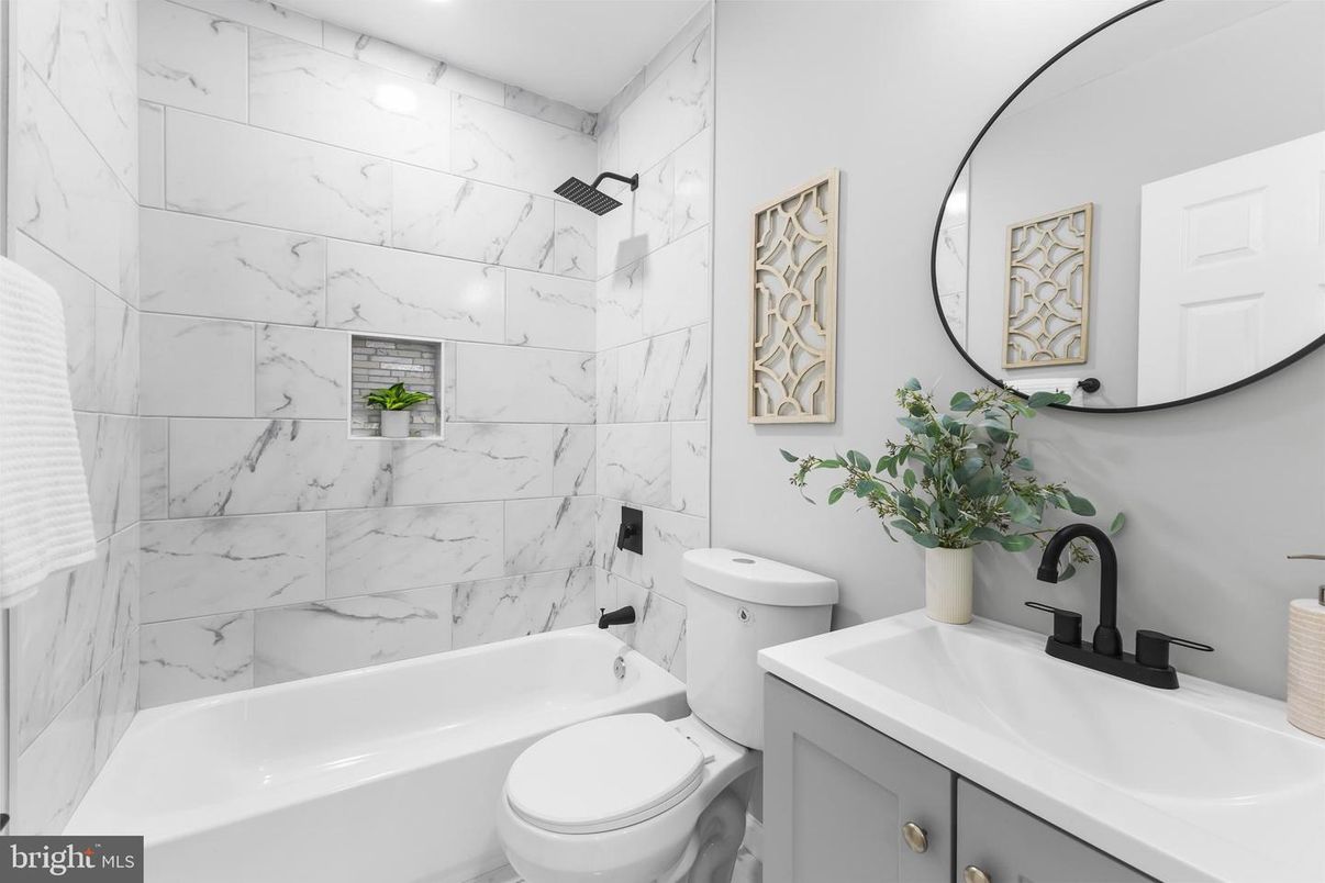 Bathroom, Interior, Marble Walls