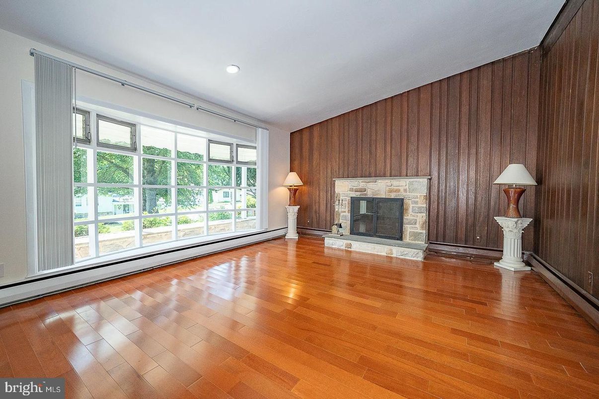 Empty room, Fireplace, Interior, Recessed Lighting, Wood Texture Flooring, Wooden Walls