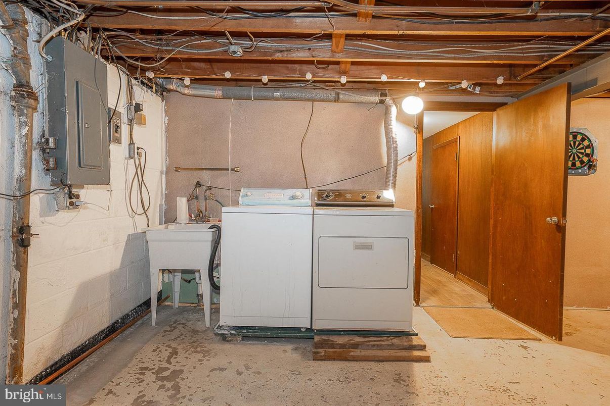Interior, Utility Closets, Washer