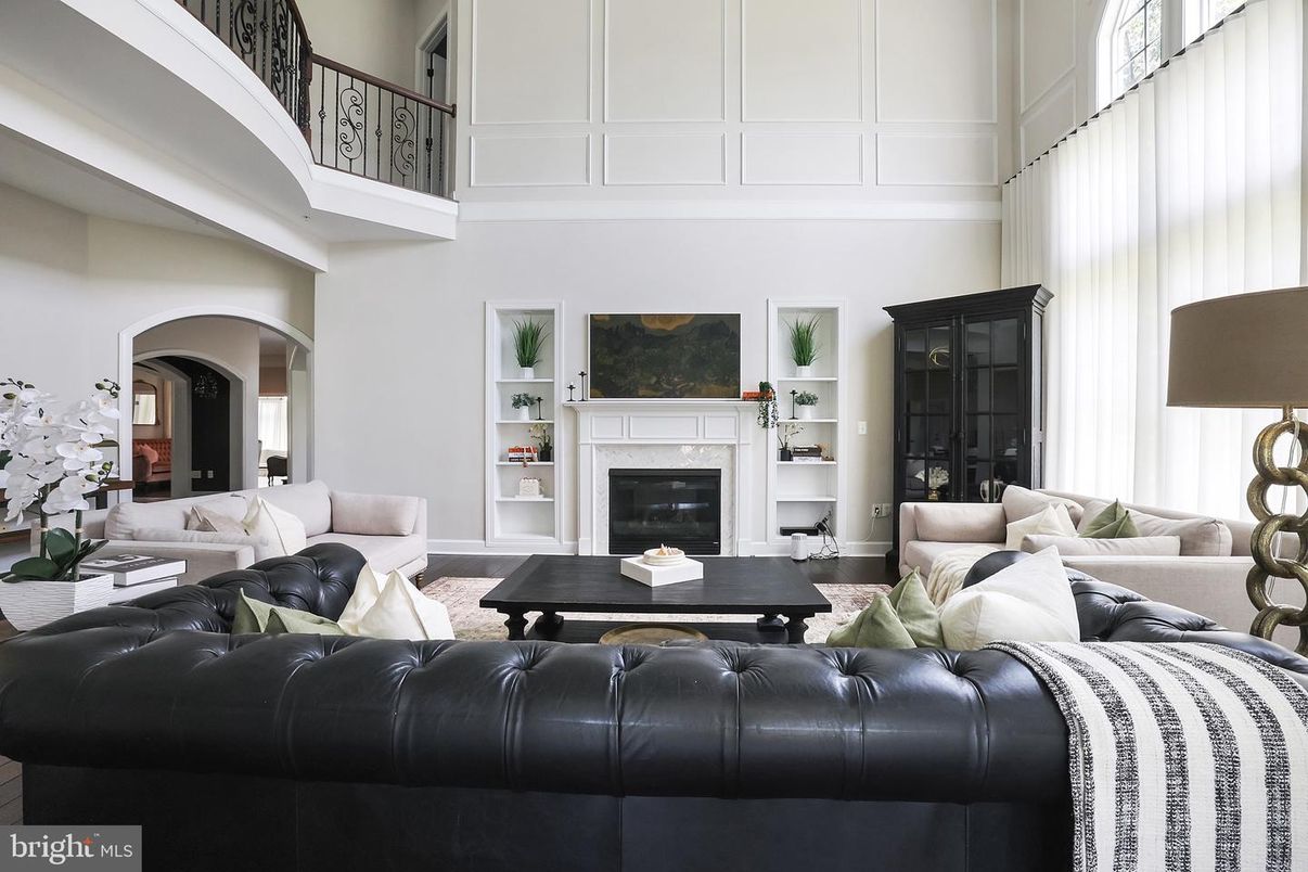 Fireplace, Interior, Living room
