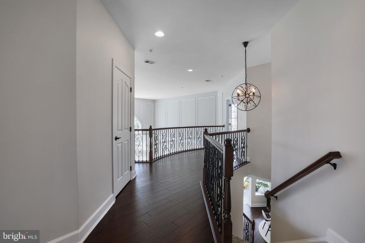 Chandelier, Interior, Recessed Lighting, Wood Texture Flooring