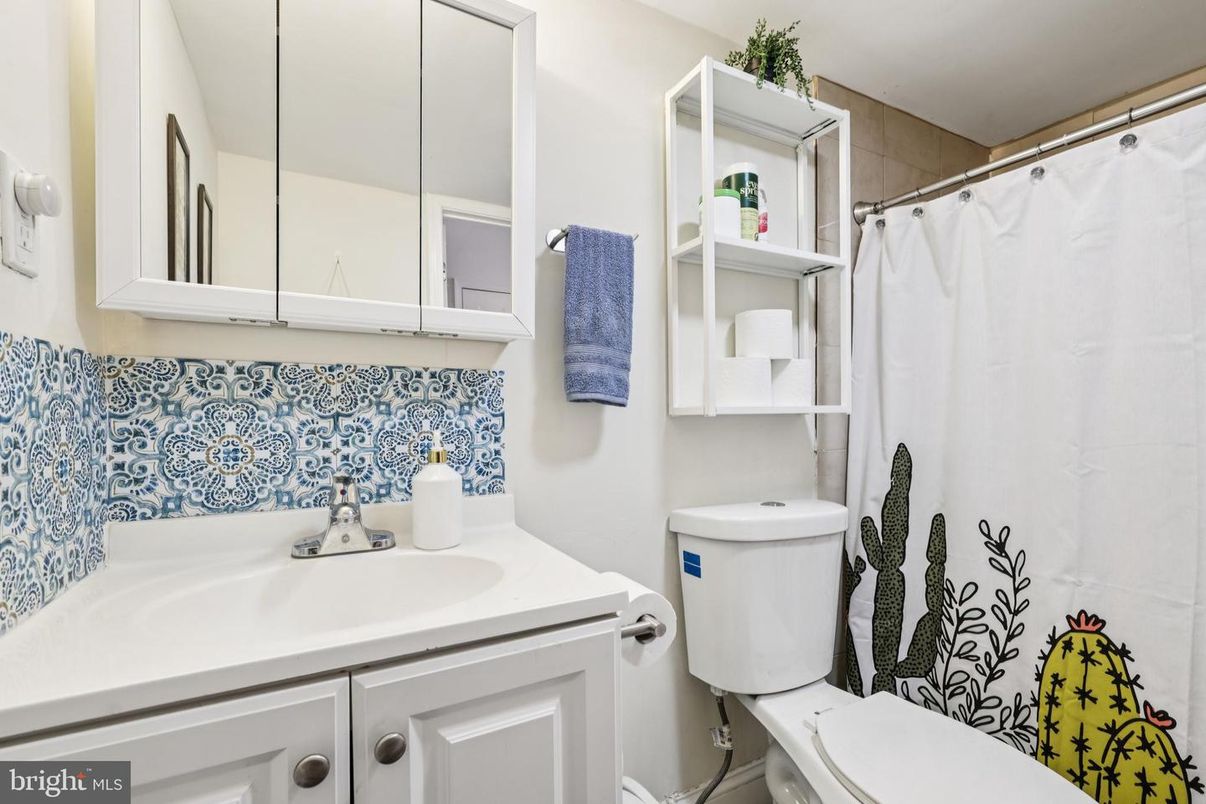 Bathroom, Interior