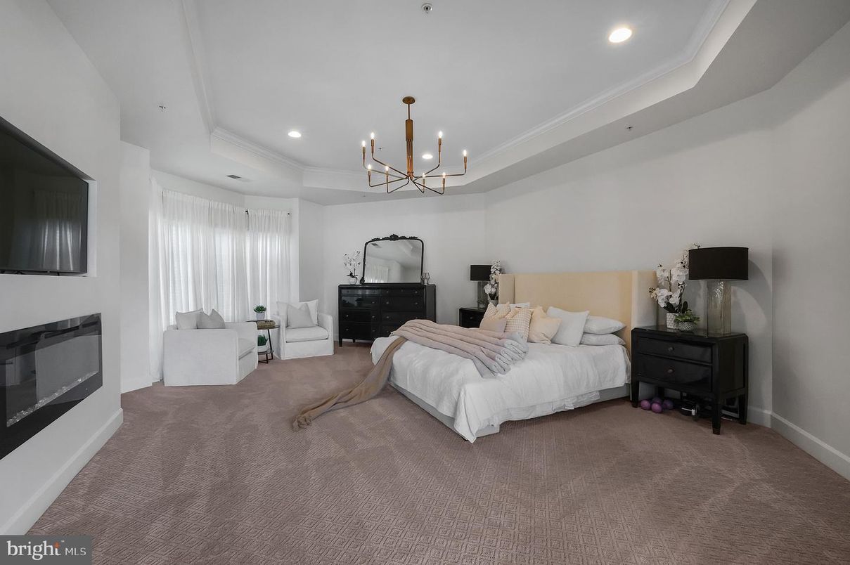Bedroom, Interior, Pendant Lights, Recessed Lighting