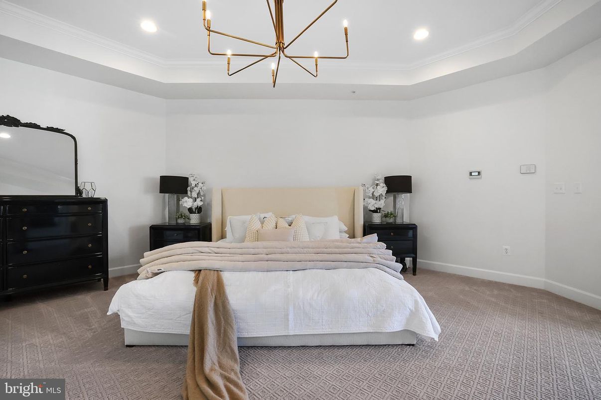Bedroom, Interior, Pendant Lights, Recessed Lighting