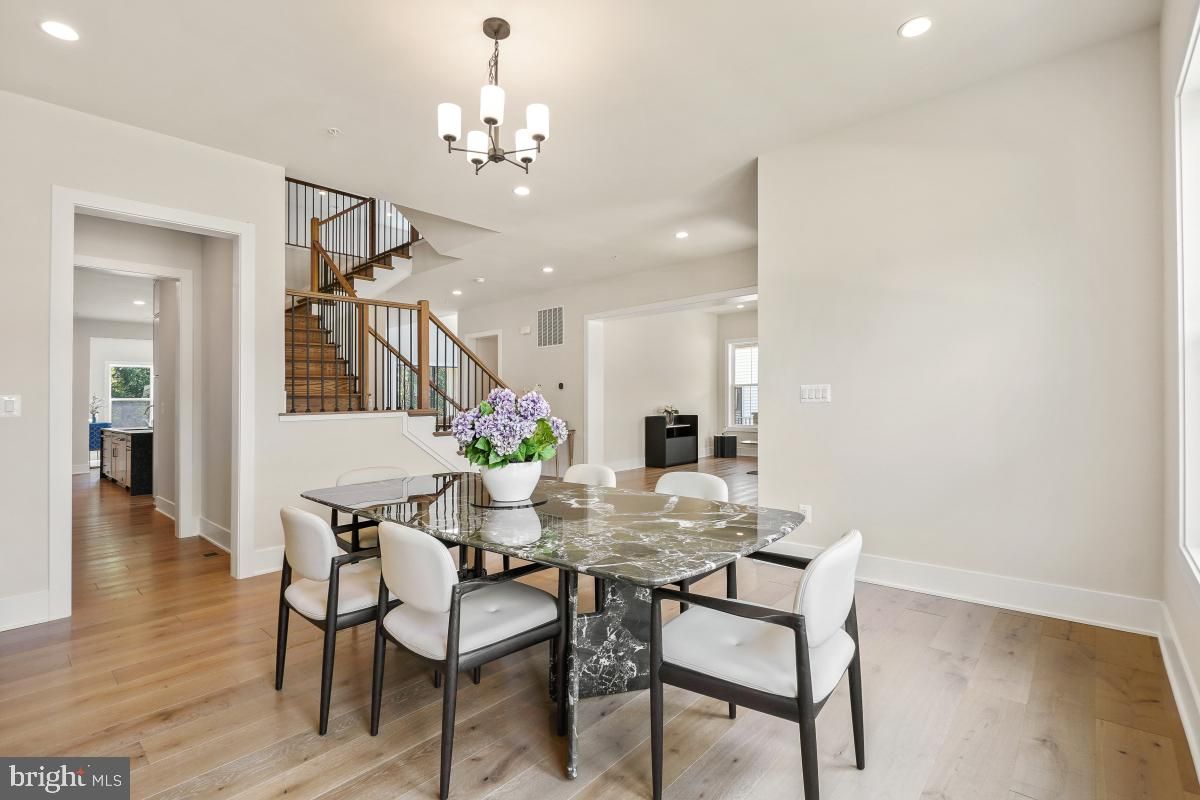Chandelier, Dining room, Interior, Recessed Lighting, Wood Texture Flooring