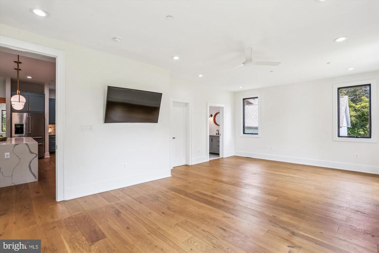 Empty room, Interior, Kitchen, Pendant Lights, Recessed Lighting, Wood Texture Flooring