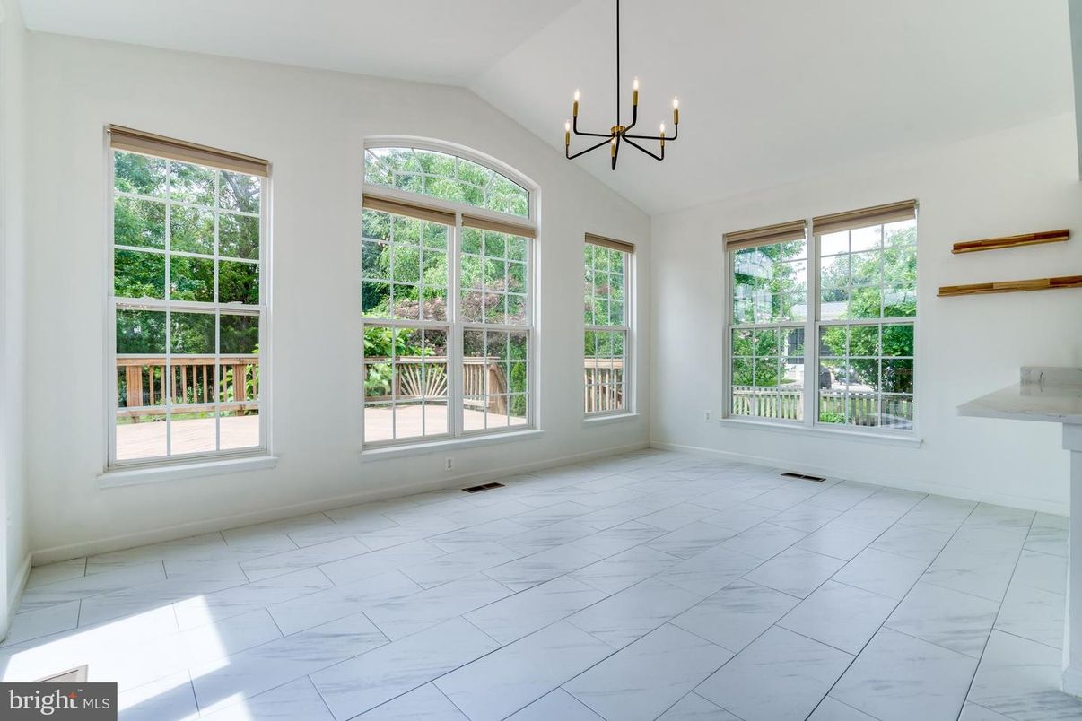 Empty room, Interior, Marble, Pendant Lights