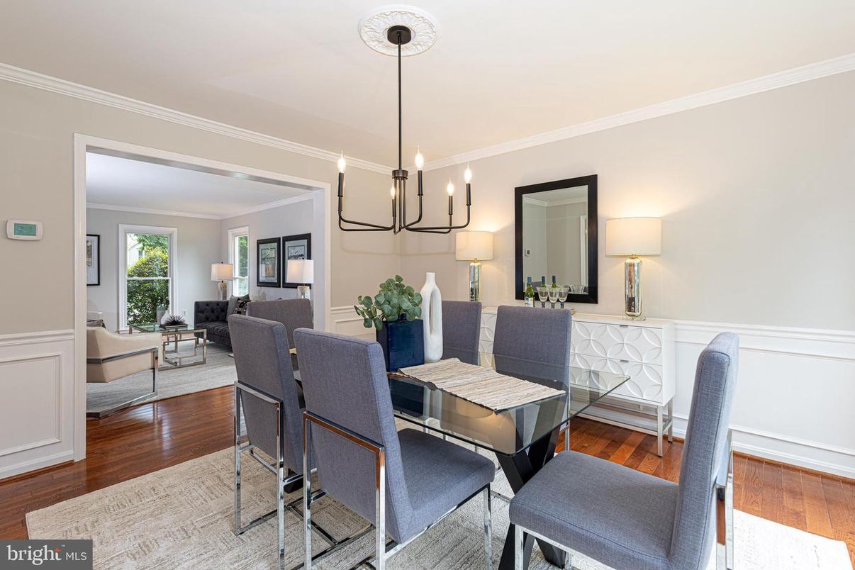 Dining room, Interior, Living room, Pendant Lights, Wood Texture Flooring