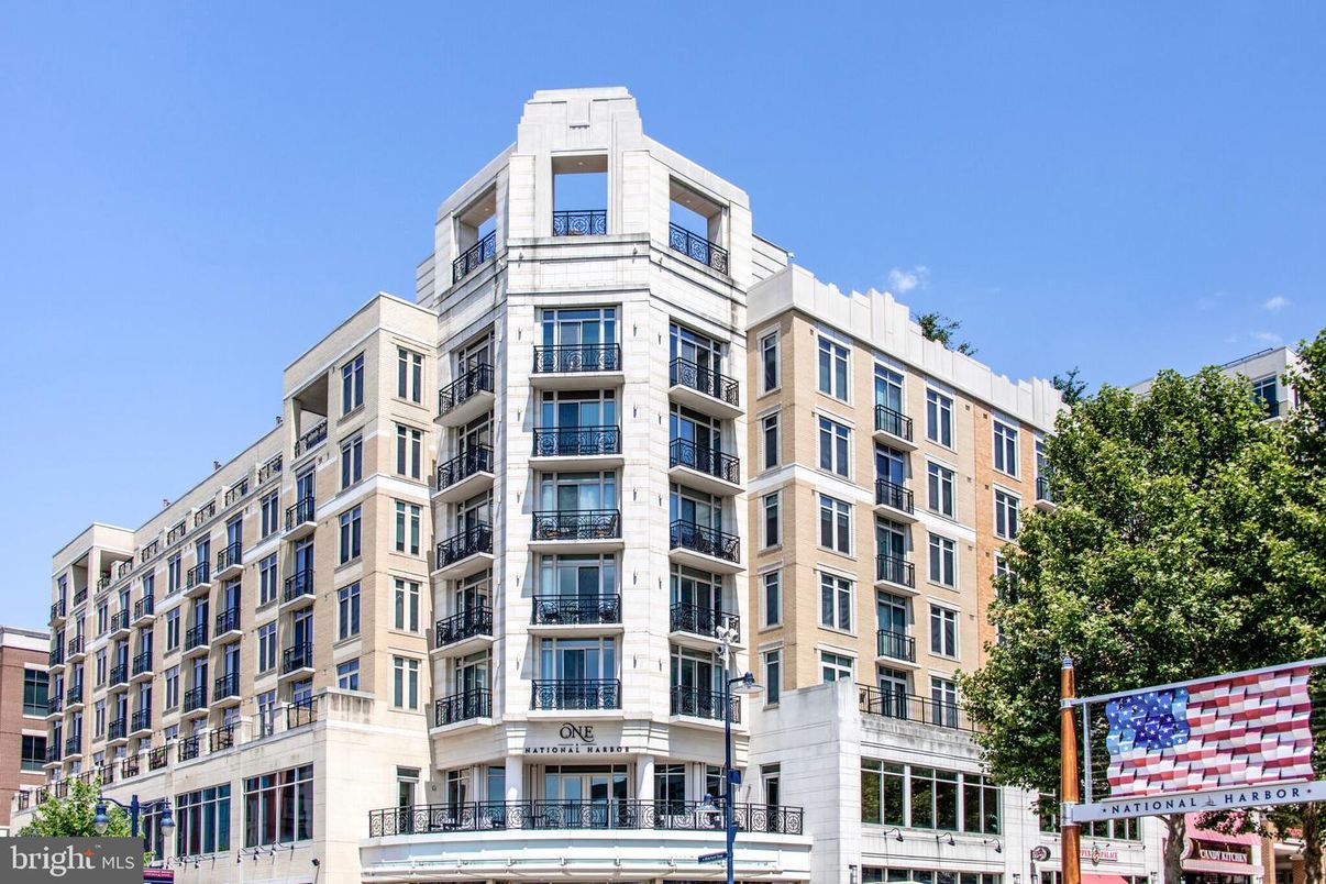 Exterior, Facade, Condo Building