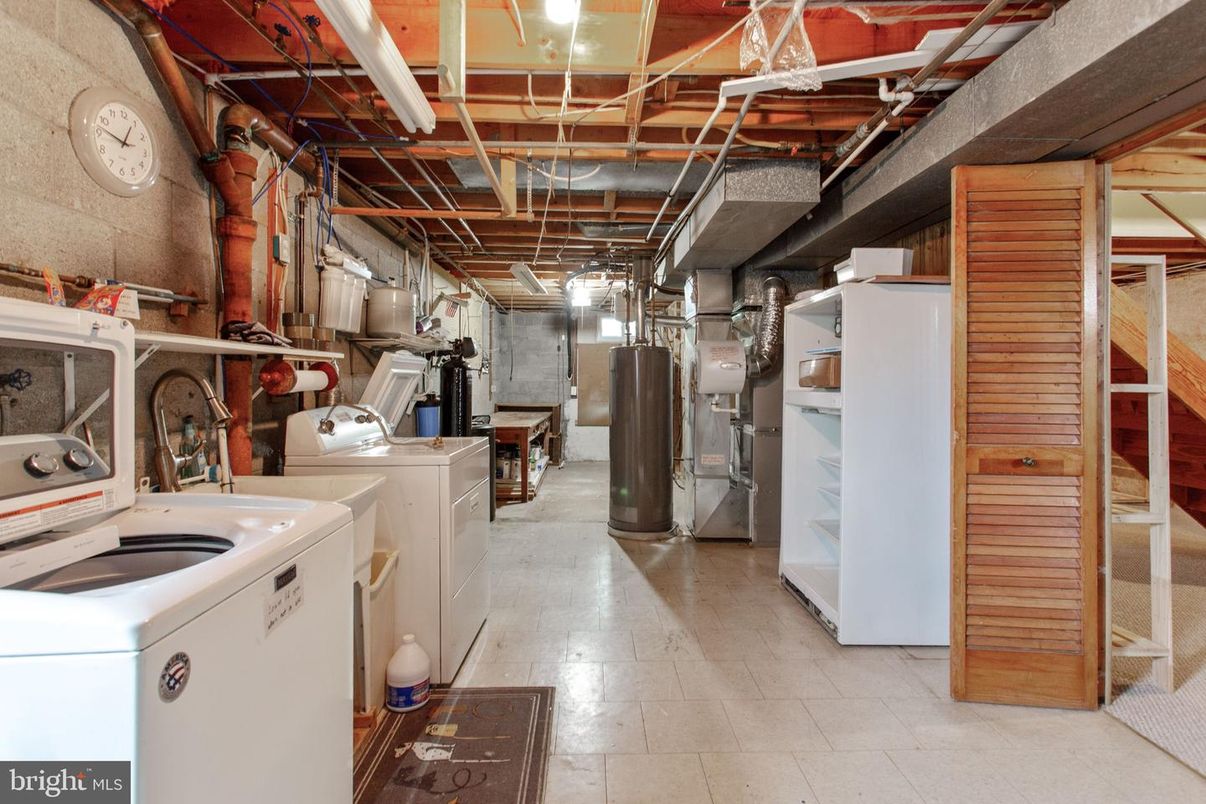 Interior, Washer