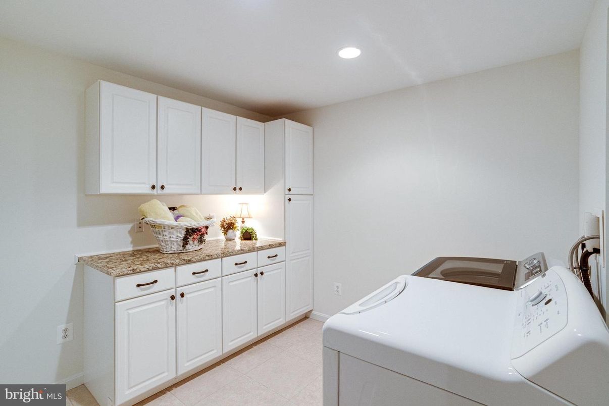 Interior, Recessed Lighting, Washer