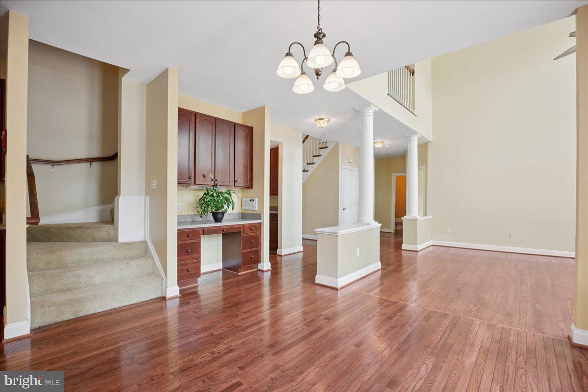 Chandelier, Interior, Wood Texture Flooring