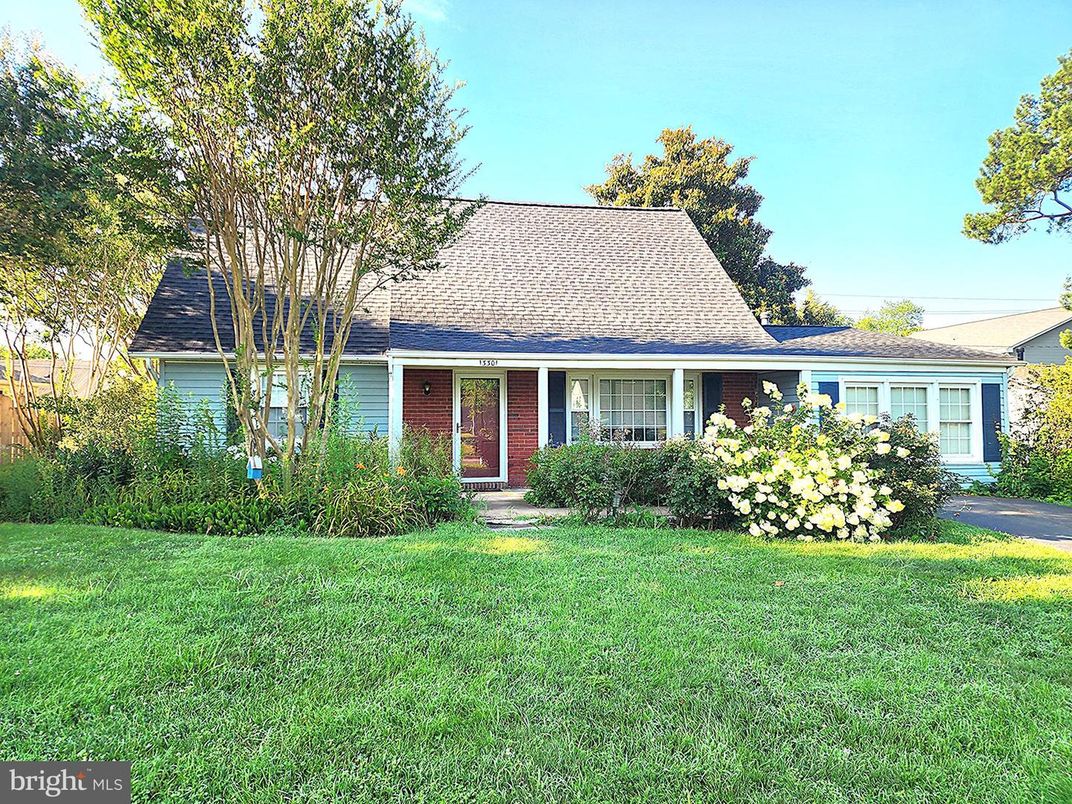 Exterior, Facade, Brick Facade, Cape Cod