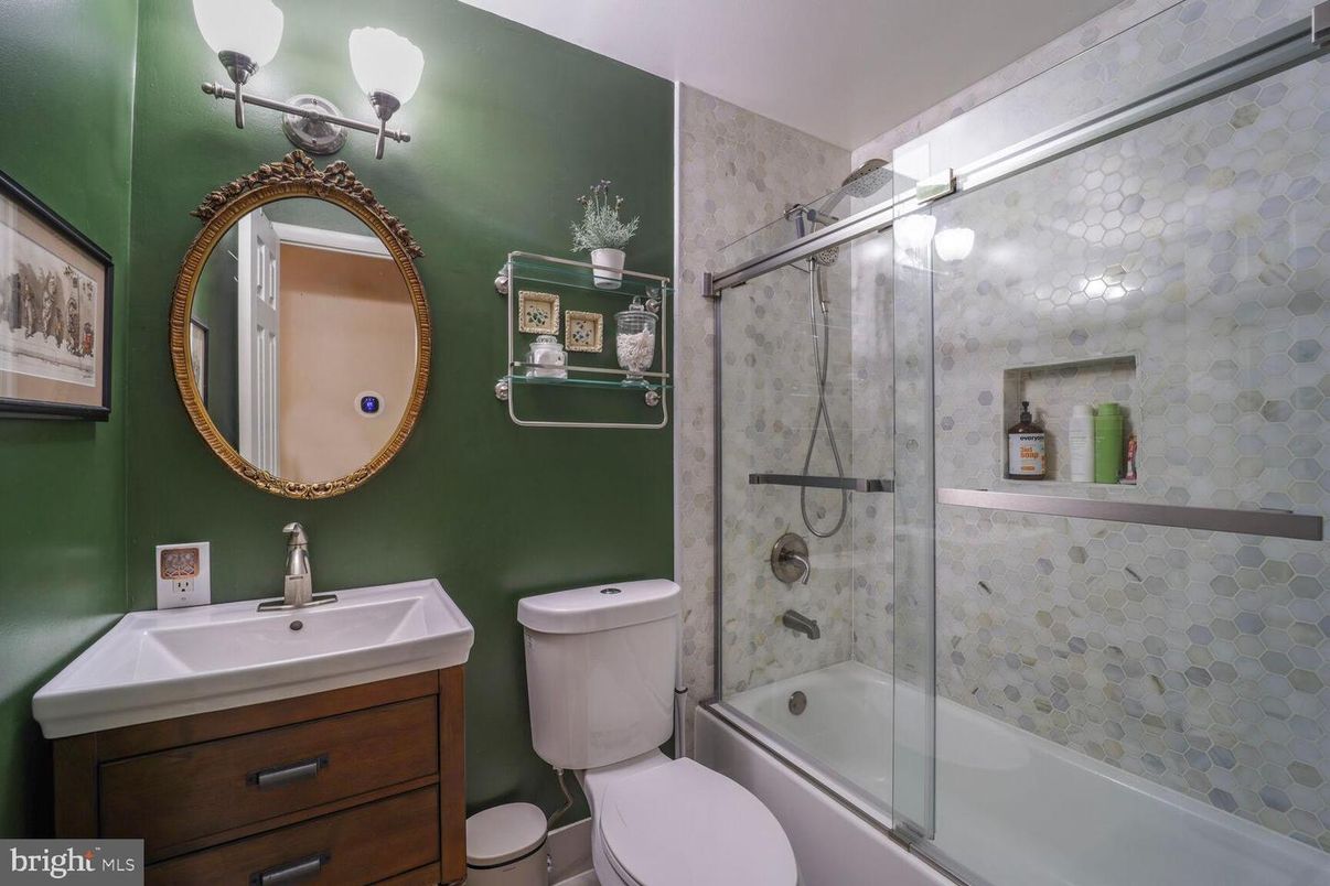 Bathroom, Glass Shower, Interior