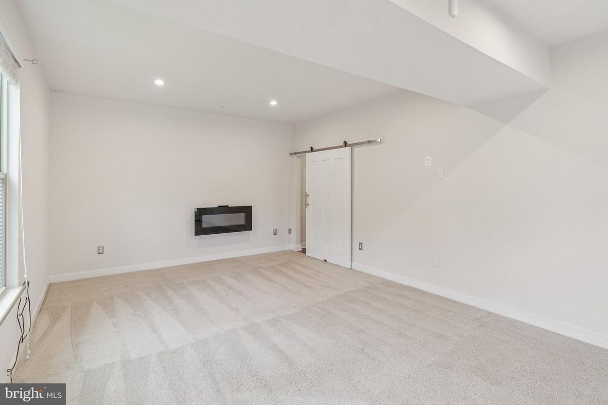 Empty room, Fireplace, Interior, Recessed Lighting