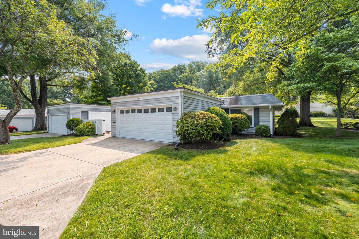 Detached Garage, Exterior