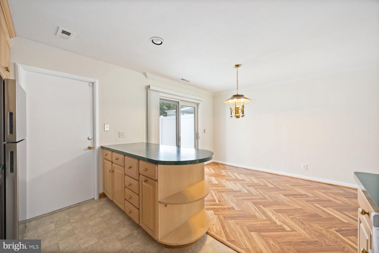 Interior, Kitchen, Pendant Lights, Recessed Lighting, Wood Texture Flooring