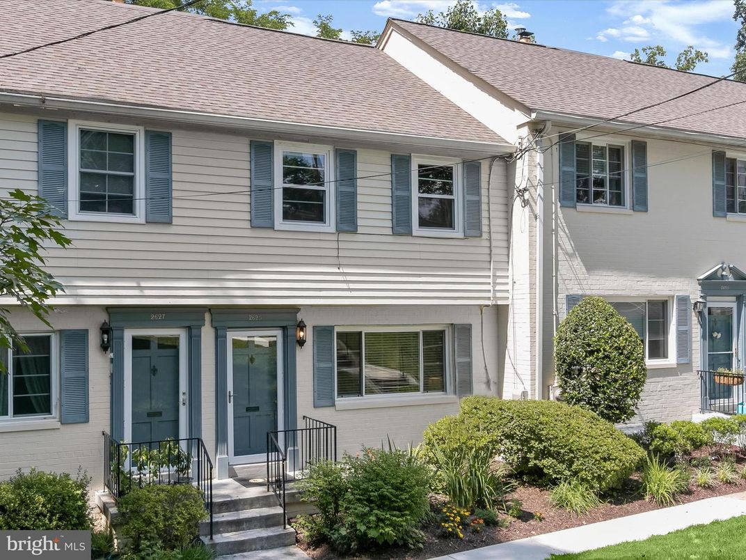 Exterior, Facade, Cape Cod