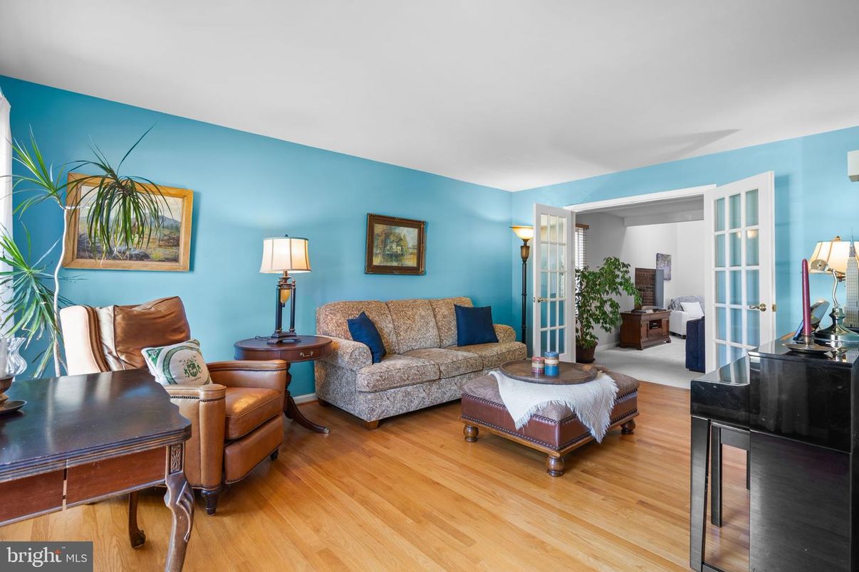 Interior, Living room, Piano, Wood Texture Flooring