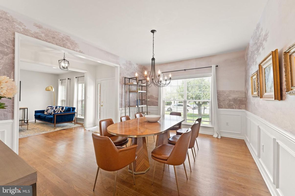 Chandelier, Dining room, Interior, Wood Texture Flooring