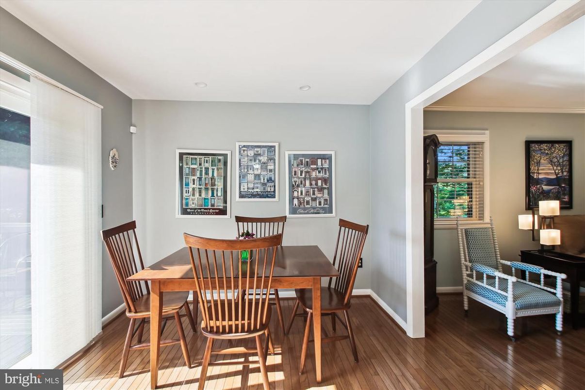 Dining room, Interior, Recessed Lighting, Wood Texture Flooring
