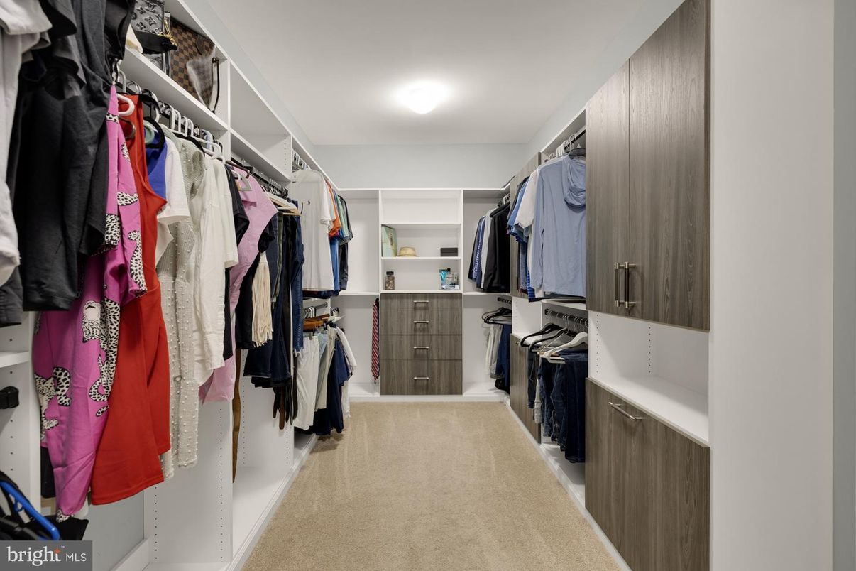 Interior, Walk-in Closets