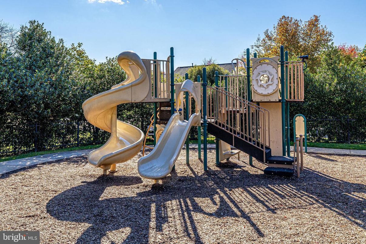 Backyard, Exterior, Playground
