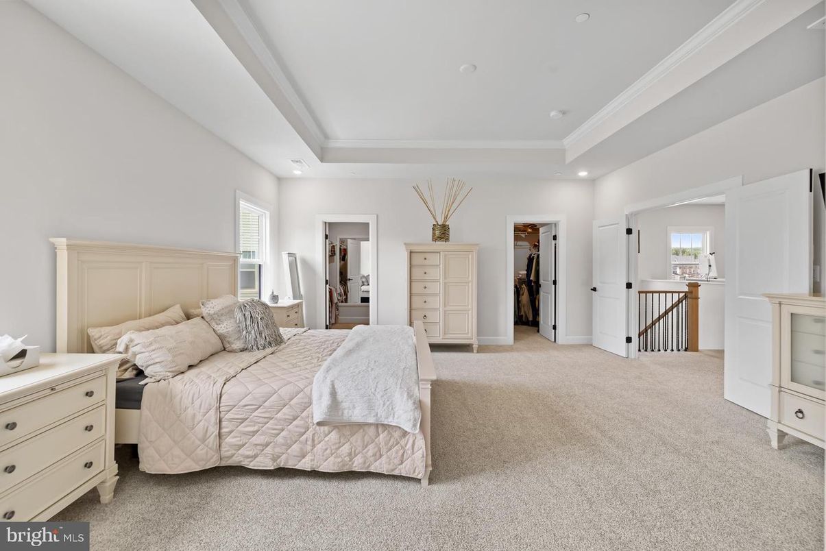 Bedroom, Interior, Recessed Lighting