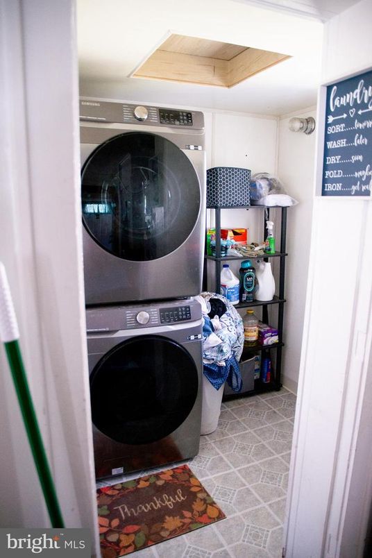Interior, Utility Closets, Washer