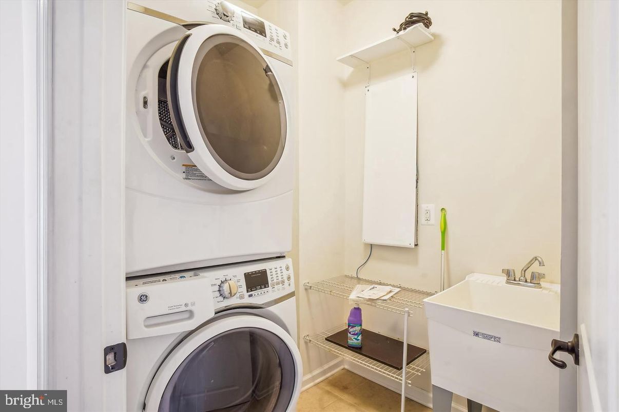 Interior, Utility Closets, Washer
