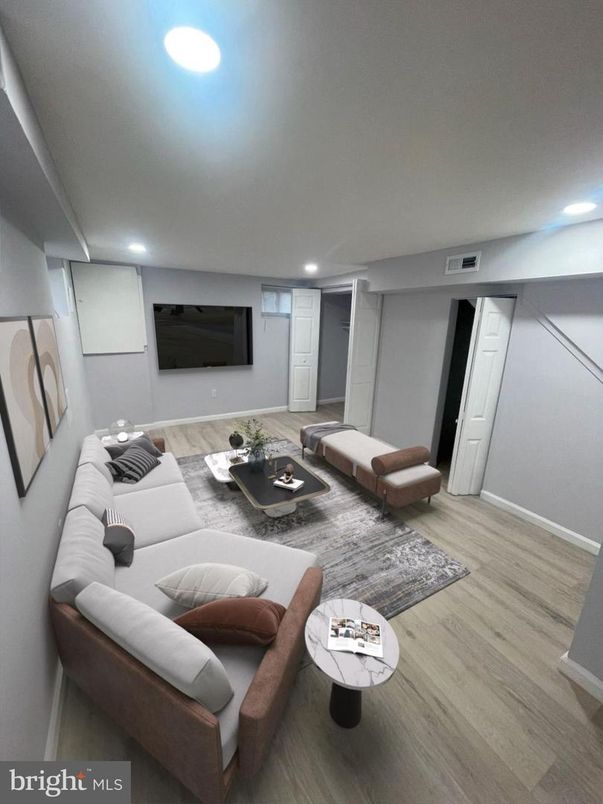 Interior, Living room, Recessed Lighting, Wood Texture Flooring