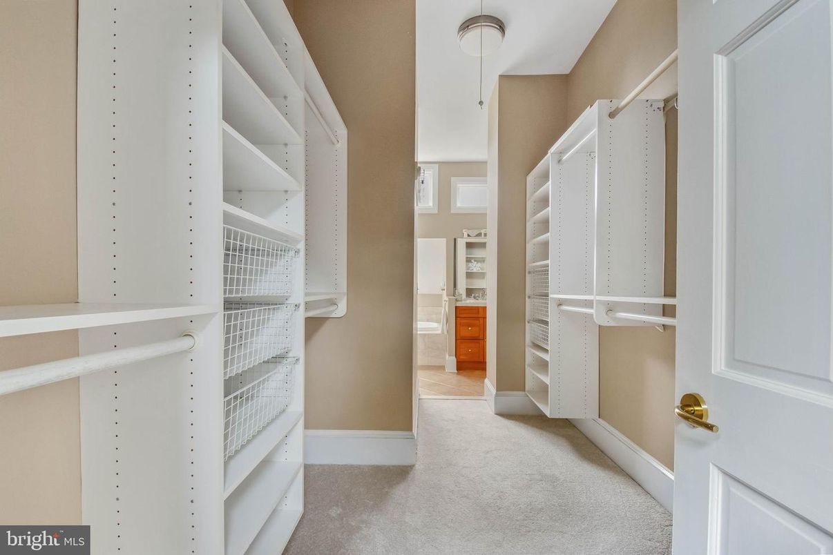 Interior, Walk-in Closets