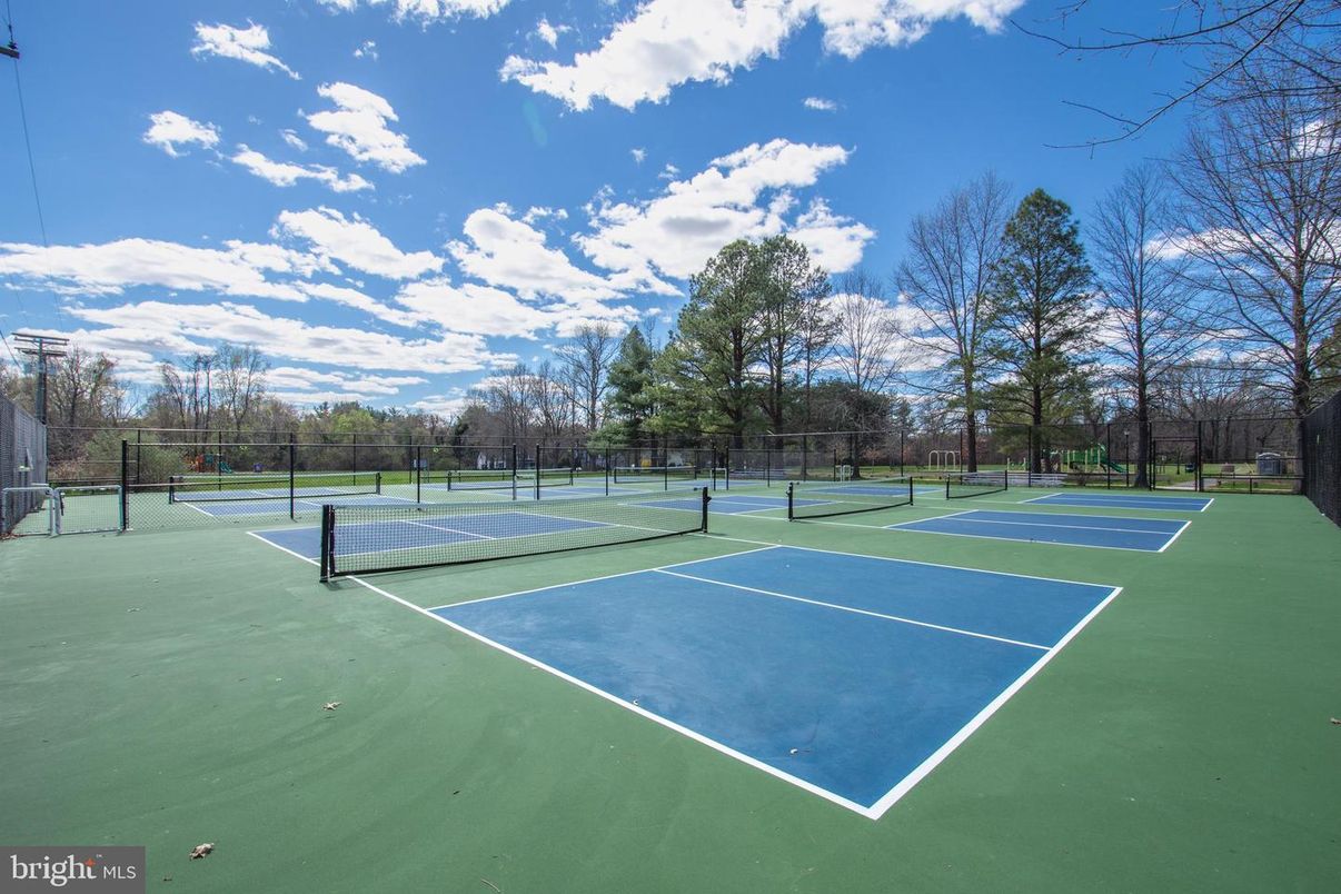 Exterior, Tennis Courts