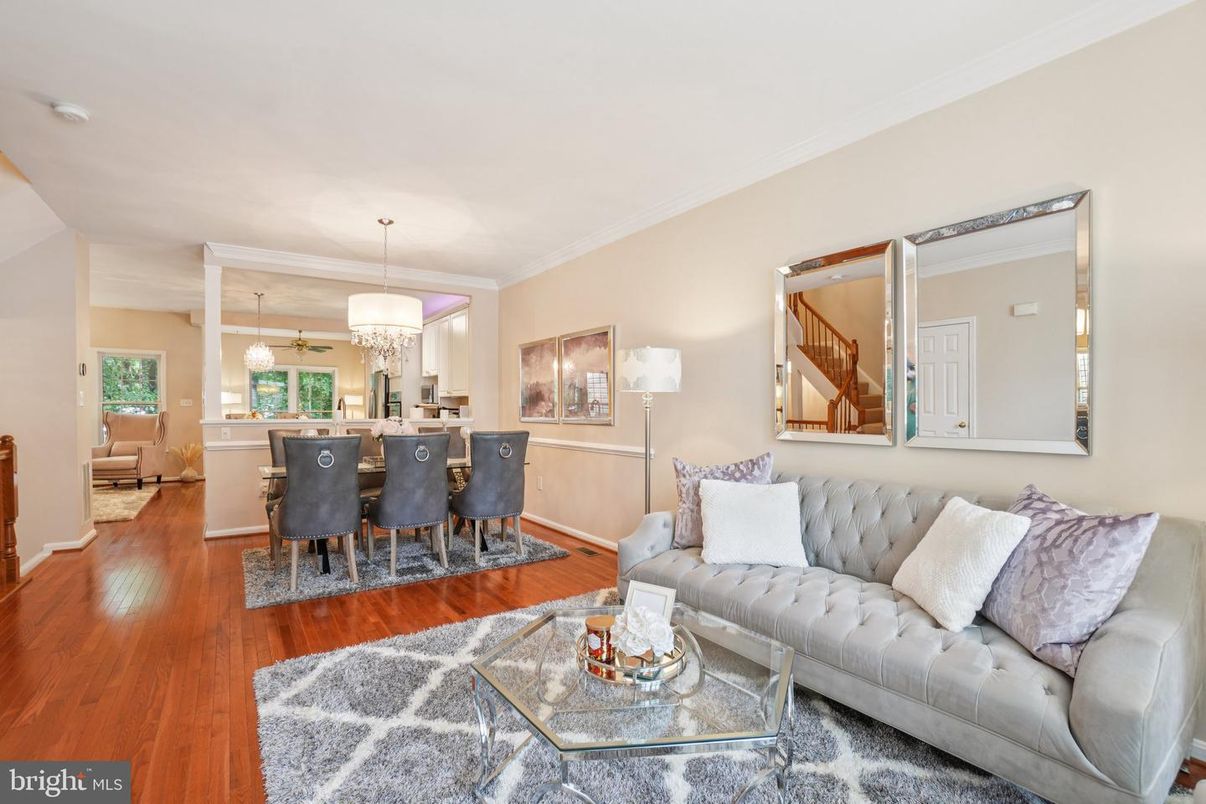 Chandelier, Dining room, Interior, Living room, Wood Texture Flooring