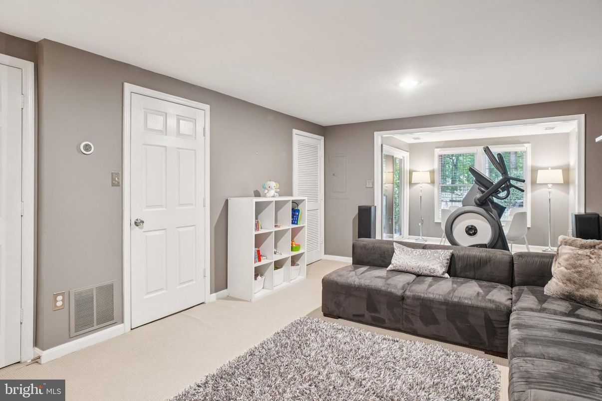 Fitness Equipment, Interior, Recessed Lighting
