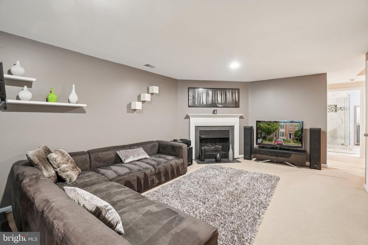 Fireplace, Interior, Living room, Recessed Lighting