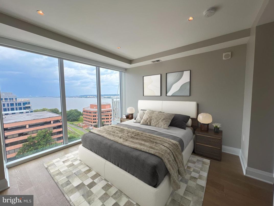 Bedroom, Interior, Recessed Lighting, Water, Wood Texture Flooring