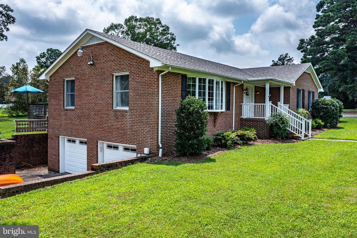 Attached, Backyard, Exterior, Facade, Brick Facade, Brick Traditional