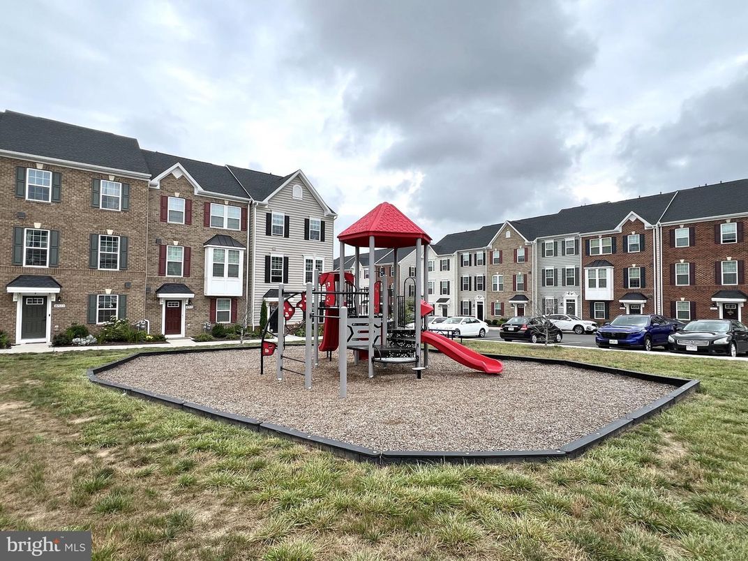 Backyard, Exterior, Playground