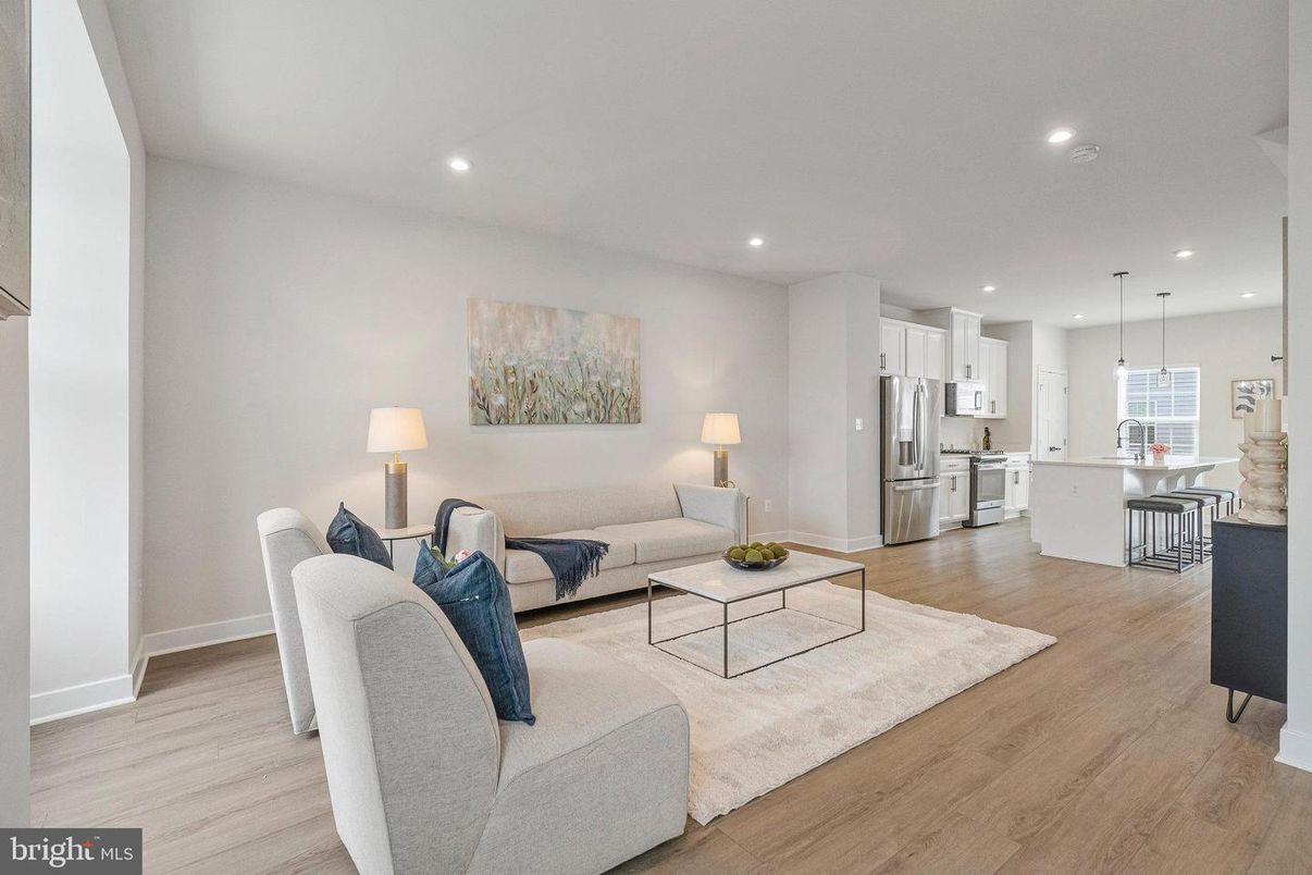 Interior, Kitchen, Living room, Pendant Lights, Recessed Lighting, Stainless Steel Appliances, Wood Texture Flooring