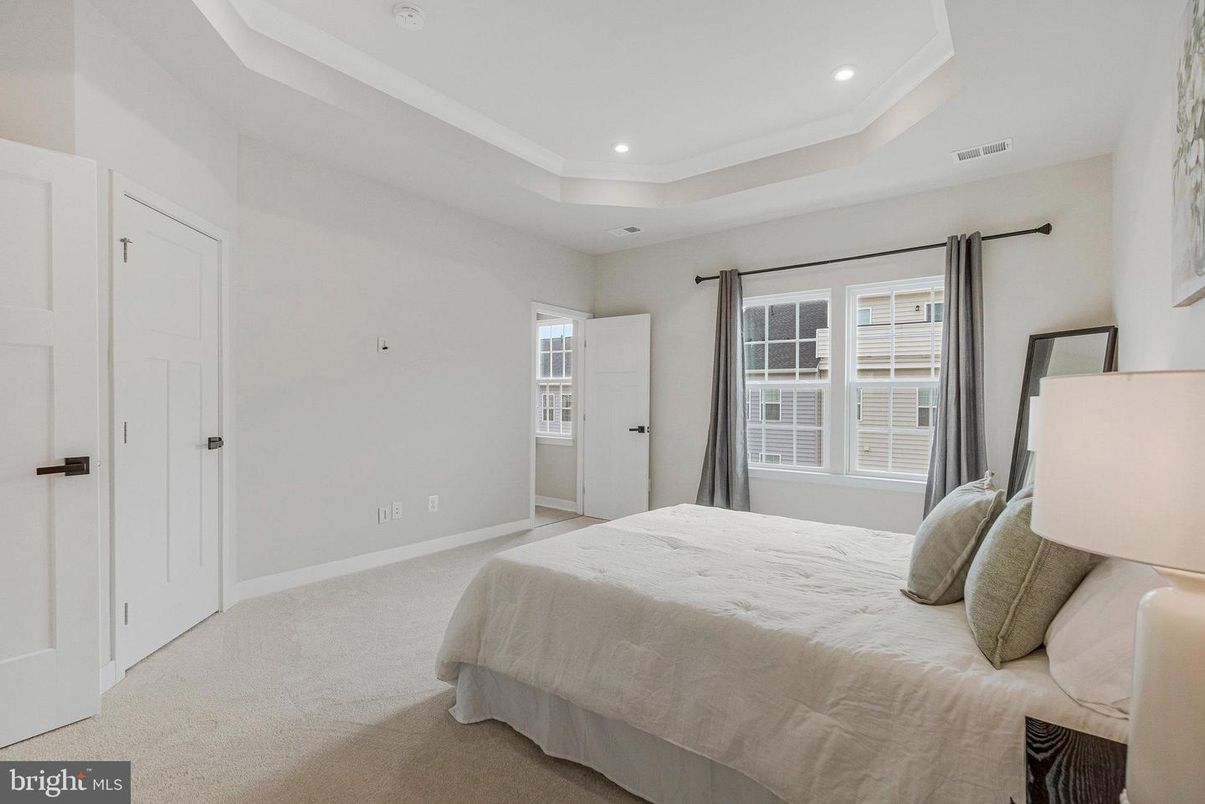 Bedroom, Interior, Recessed Lighting