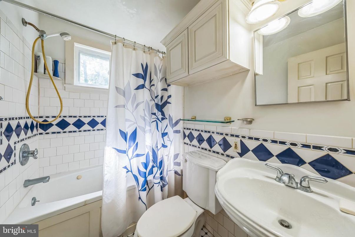 Bathroom, Interior