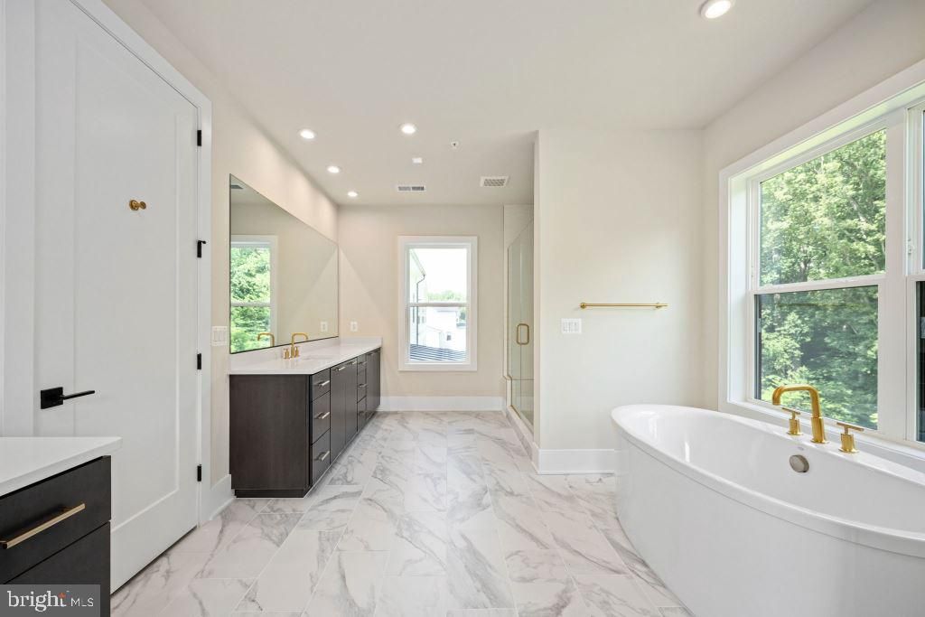 Bathroom, Dual Sink Vanities, Free Standing Baths, Interior, Marble, Recessed Lighting