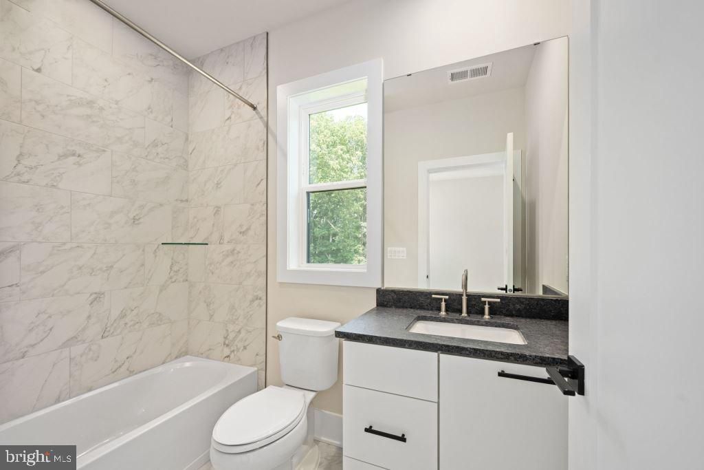 Bathroom, Interior, Marble Walls